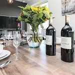 4 Bedroom Awesome Home In Brugge