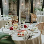 The Burgundy - Boutique B&B