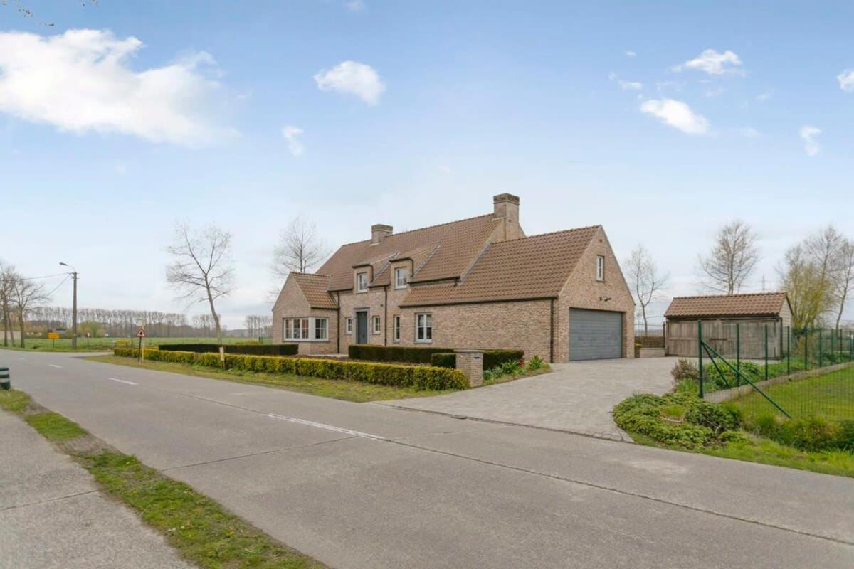 Huswell - Family House With A Beautiful View In Damme Villa
