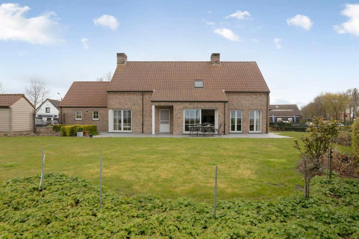 Huswell - Family House With A Beautiful View In Damme *
