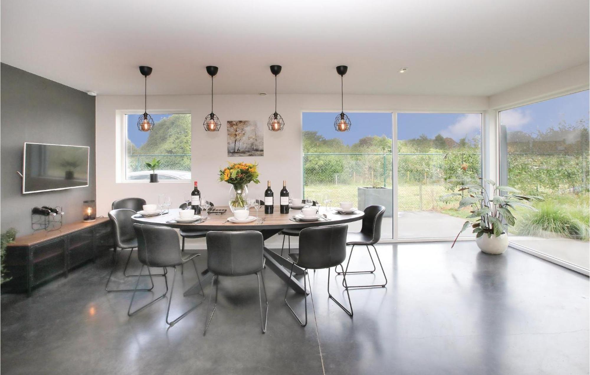 4 Bedroom Awesome In Holiday home