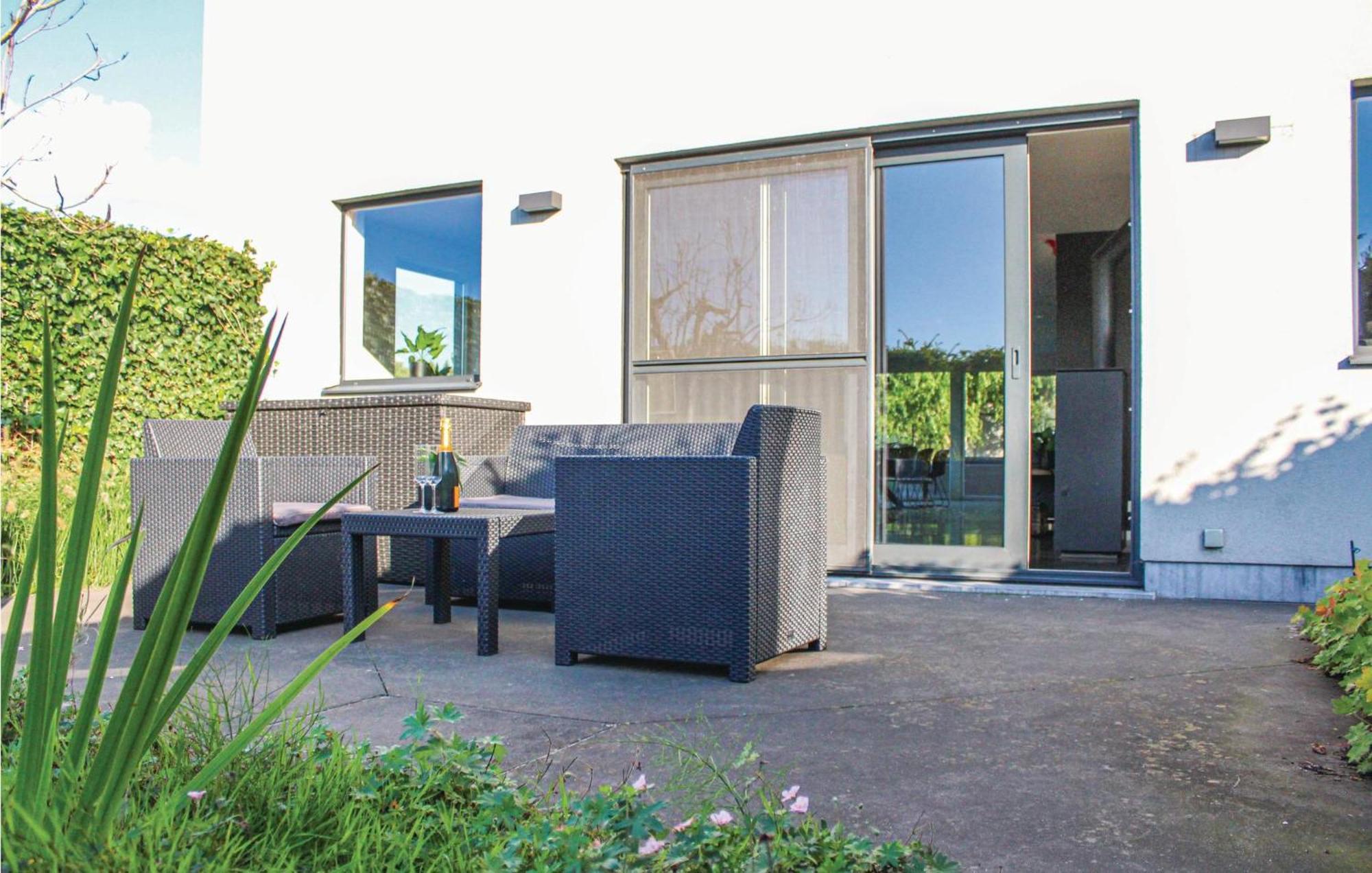 Holiday home 4 Bedroom Awesome In