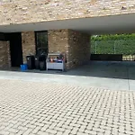 Modern Spatious House Near Bruges