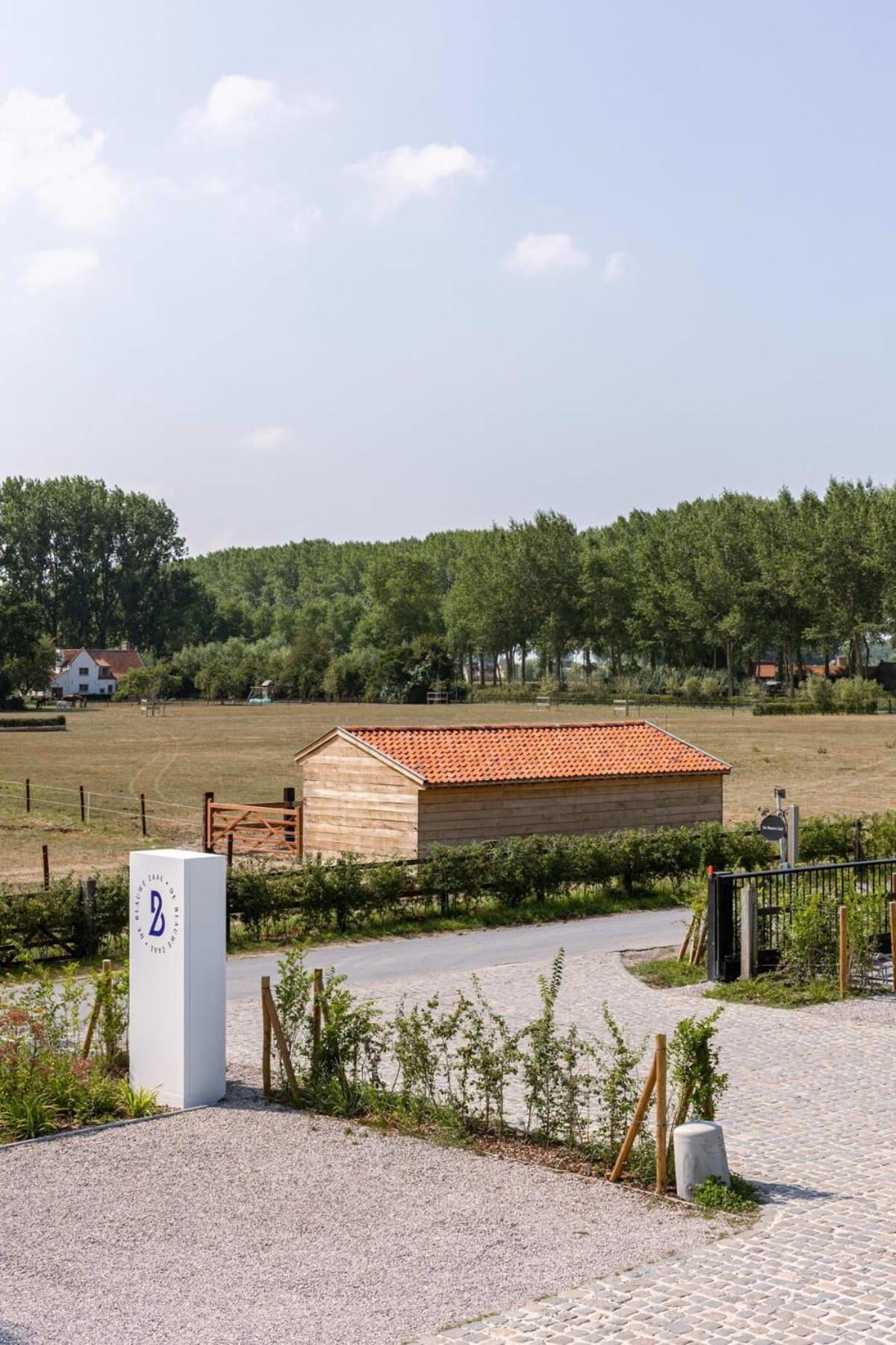 Nadia - Family At Ranch De Blauwe Zaal