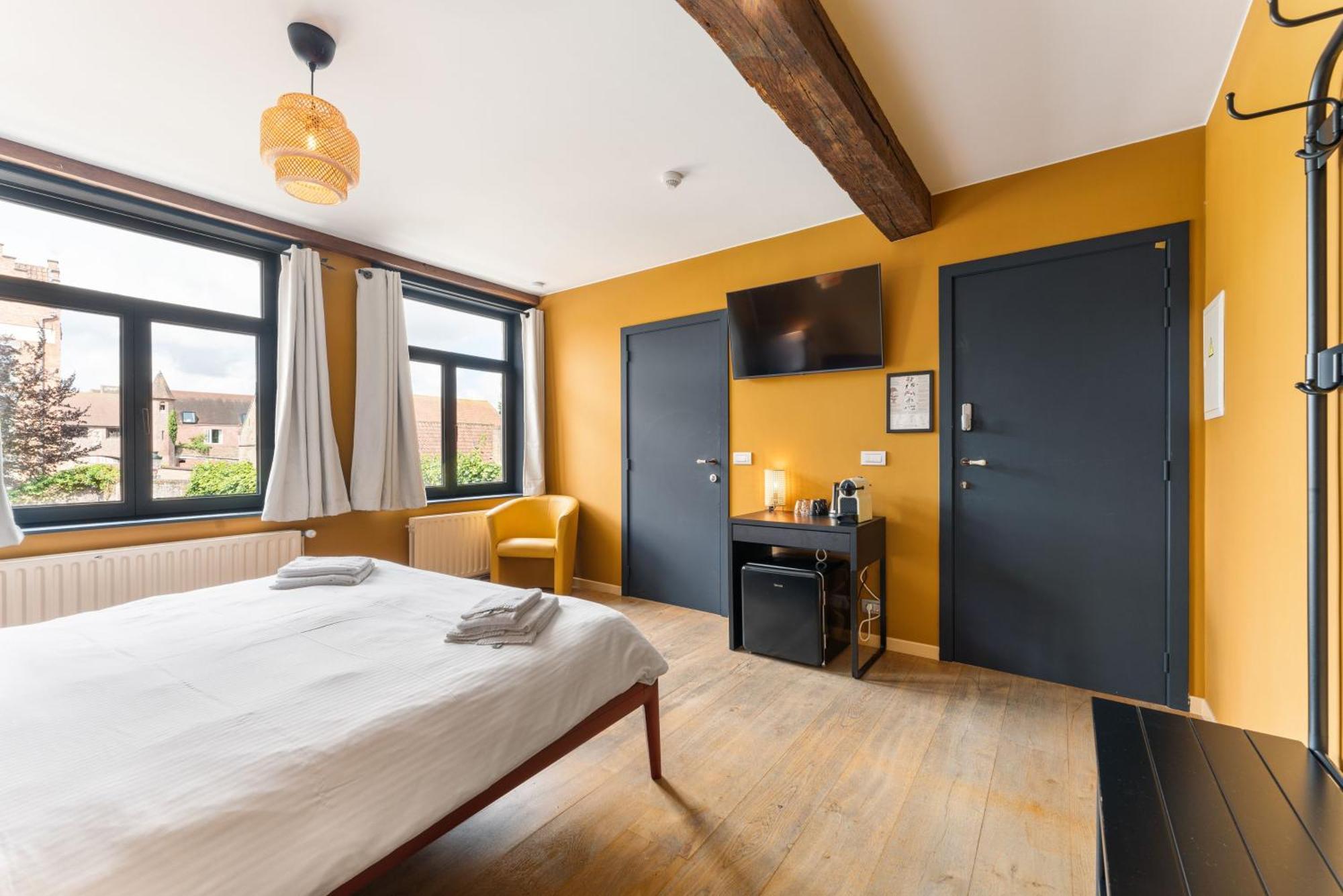 Lake Suites Bruges
