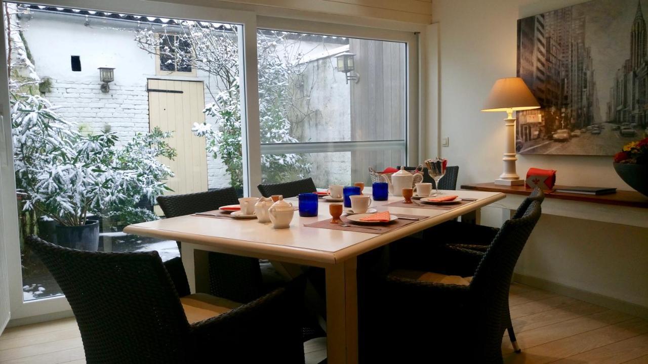 Apartment Anna Paula, In A Beautiful Quiet Street, 2 King Beds-2 Bathrooms & Private Garage Bruges